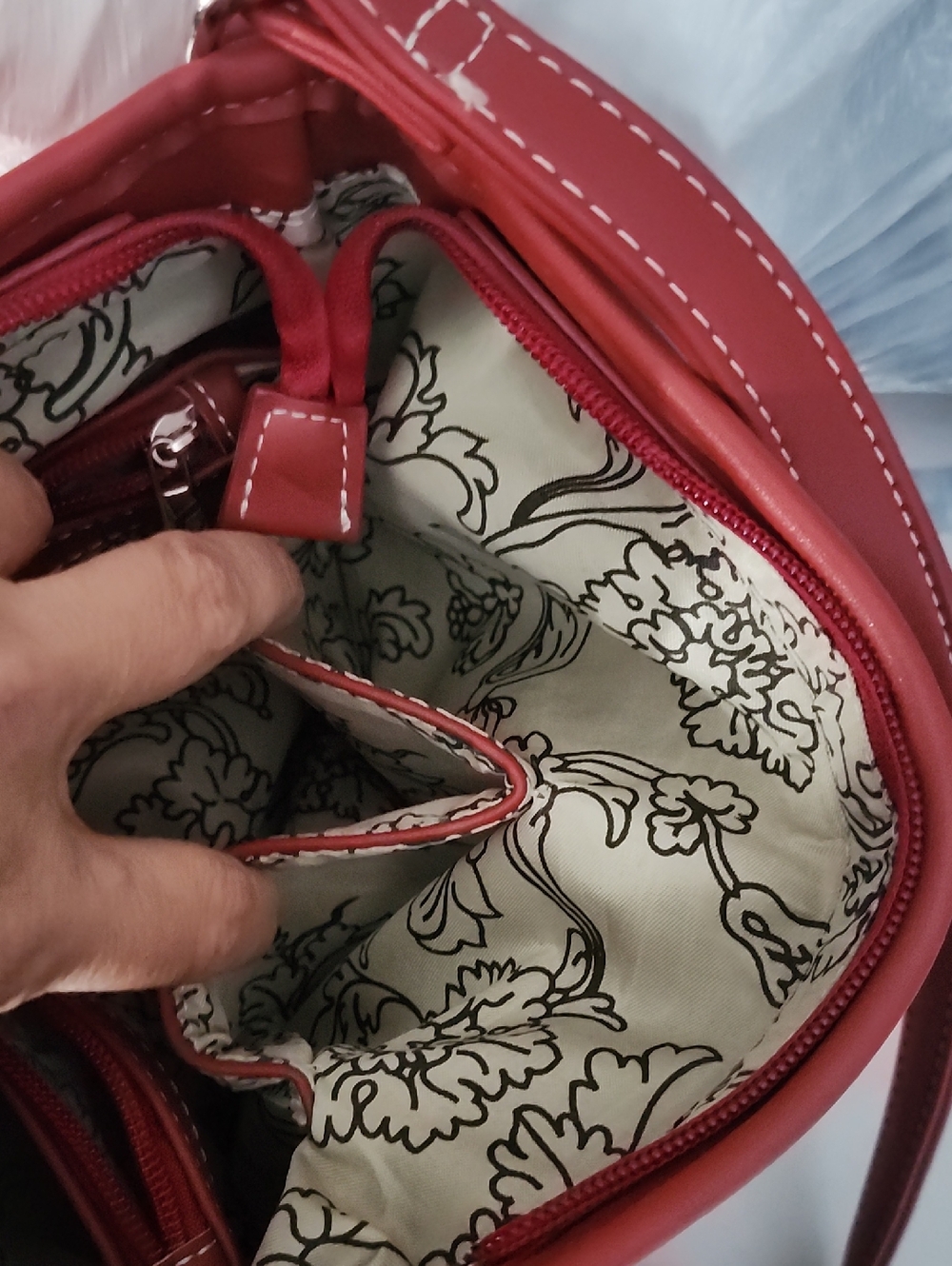 Women’s Red Flag Crossbody Bag - Picture 5 of 10